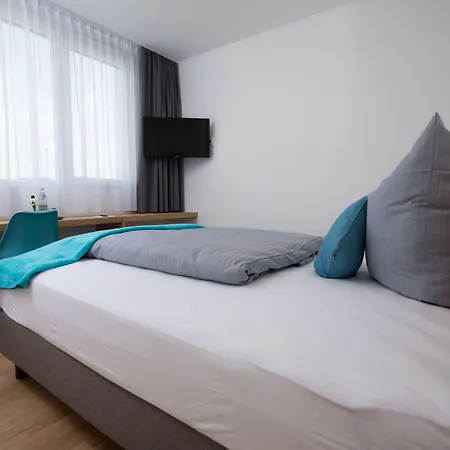 Hotel Isar | 24h/7 Checkin Pilsting