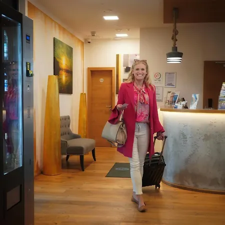 Isar | 24h/7 Checkin 3* Pilsting